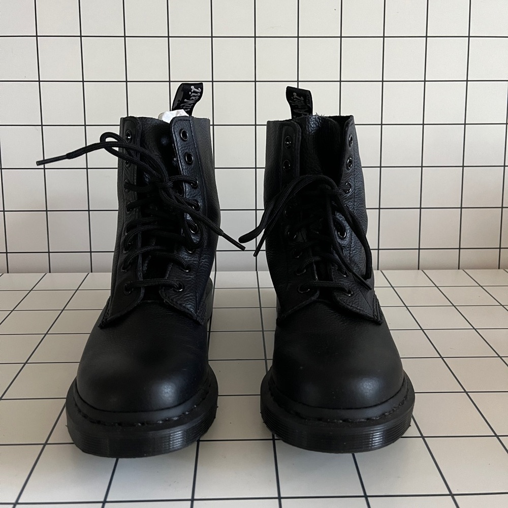 Black Leather Lace-Up Combat Dr Marten Pascal Boots